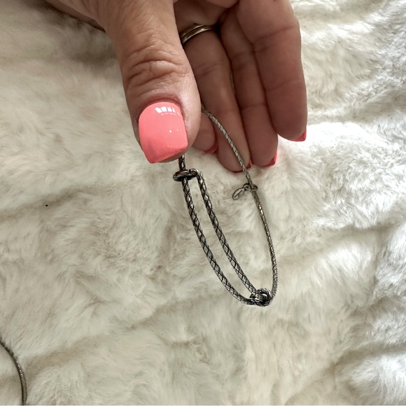 5 Alex & Ani bracelets and a Pandora bracelet - Picture 9 of 11